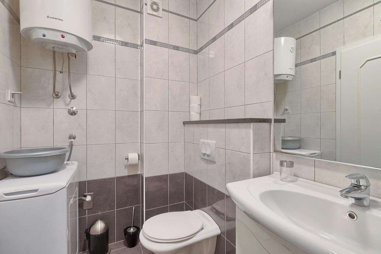 Apartmant Korina Stara Novalja Exterior foto